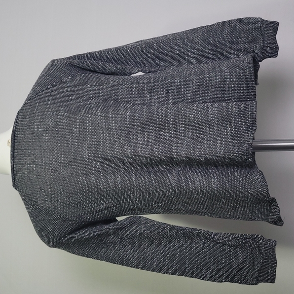 LILI WHITE GRAY ARROW PRINT TOP LONG SLEEVE CROP T SHIRT SIZE S MADE IN USA. - Picture 3 of 15